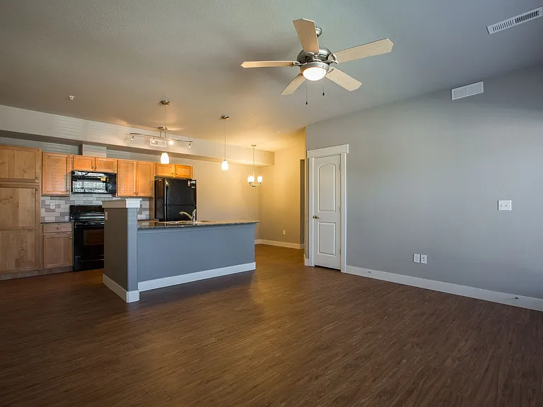 5233 Boardwalk Dr #C201 — Photo 17