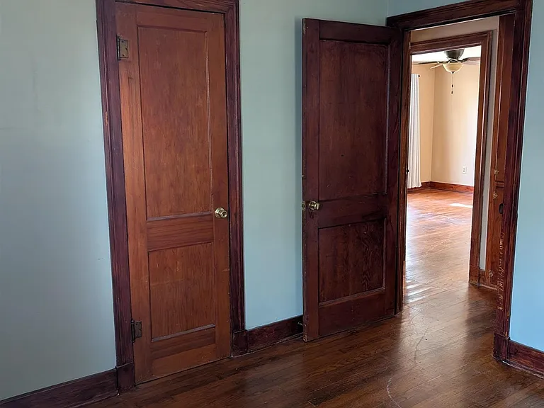 313 Burgin Ave — Photo 19