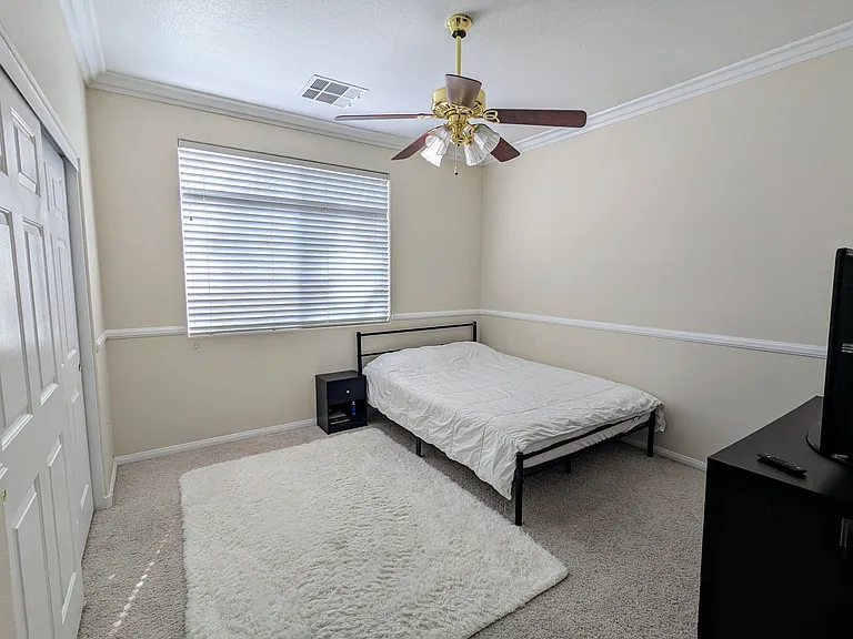 11025 Edina Ct — Photo 10