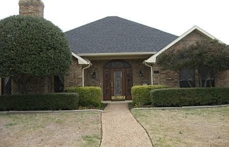 2nd image of 1032 Magnolia Dr