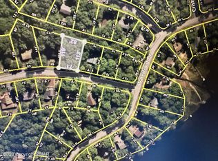 475 Foxledge Dr, Tobyhanna, PA