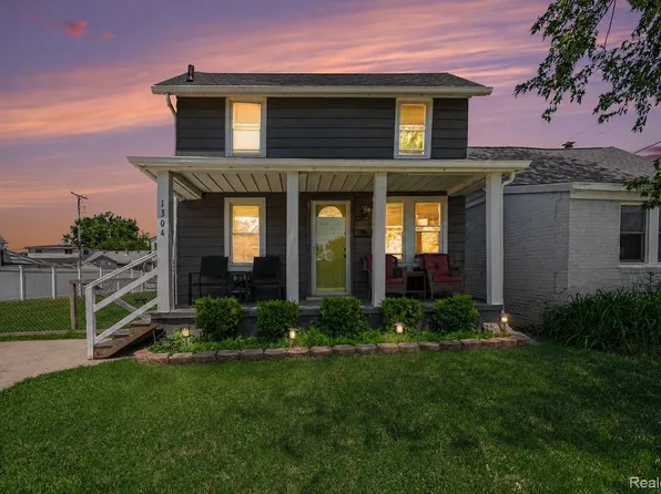 1304 Stewart Ave, Lincoln Park, MI 48146