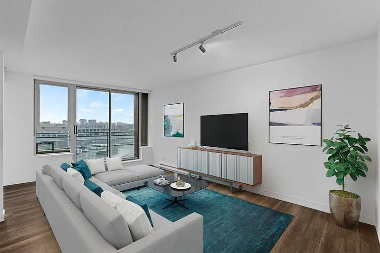 33 Smithe St #702 — Photo 6