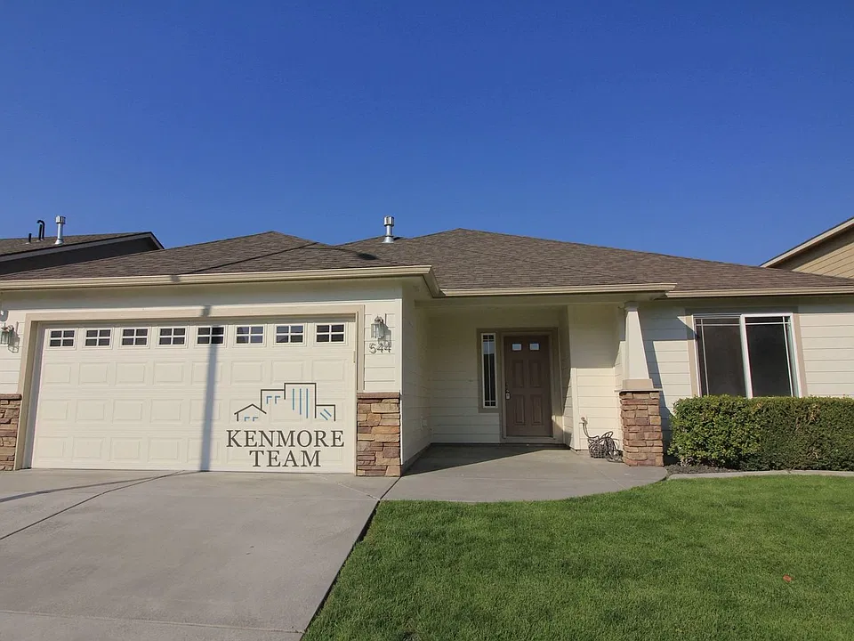 544 Lakerose Loop