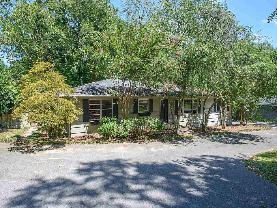 1st image of 3016 La Haven Cir