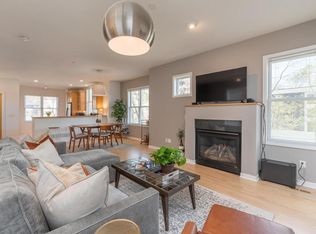 2632 W 44th St APT 4, Minneapolis, MN 55410