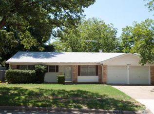 1416 Cochise Dr, Arlington, TX 76012