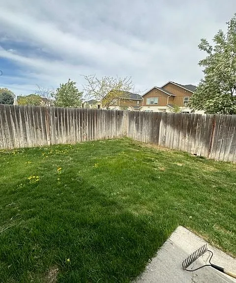 4823 Charmae St — Photo 17