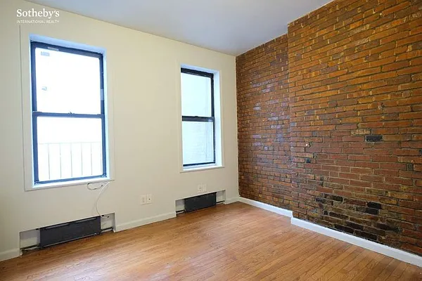 Rented by Sotheby's International Realty | media 22