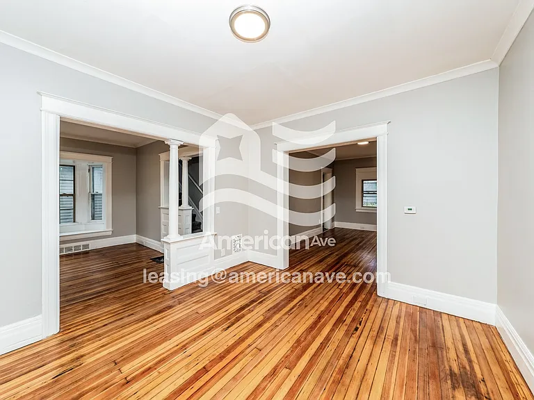 878134_006_living_room_14179141.jpg