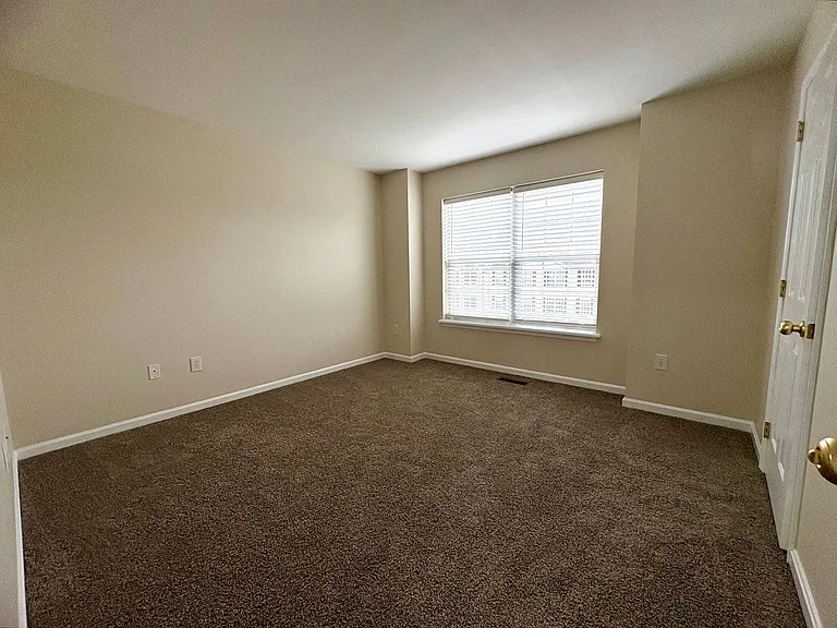 710 Rachel Dr — Photo 30