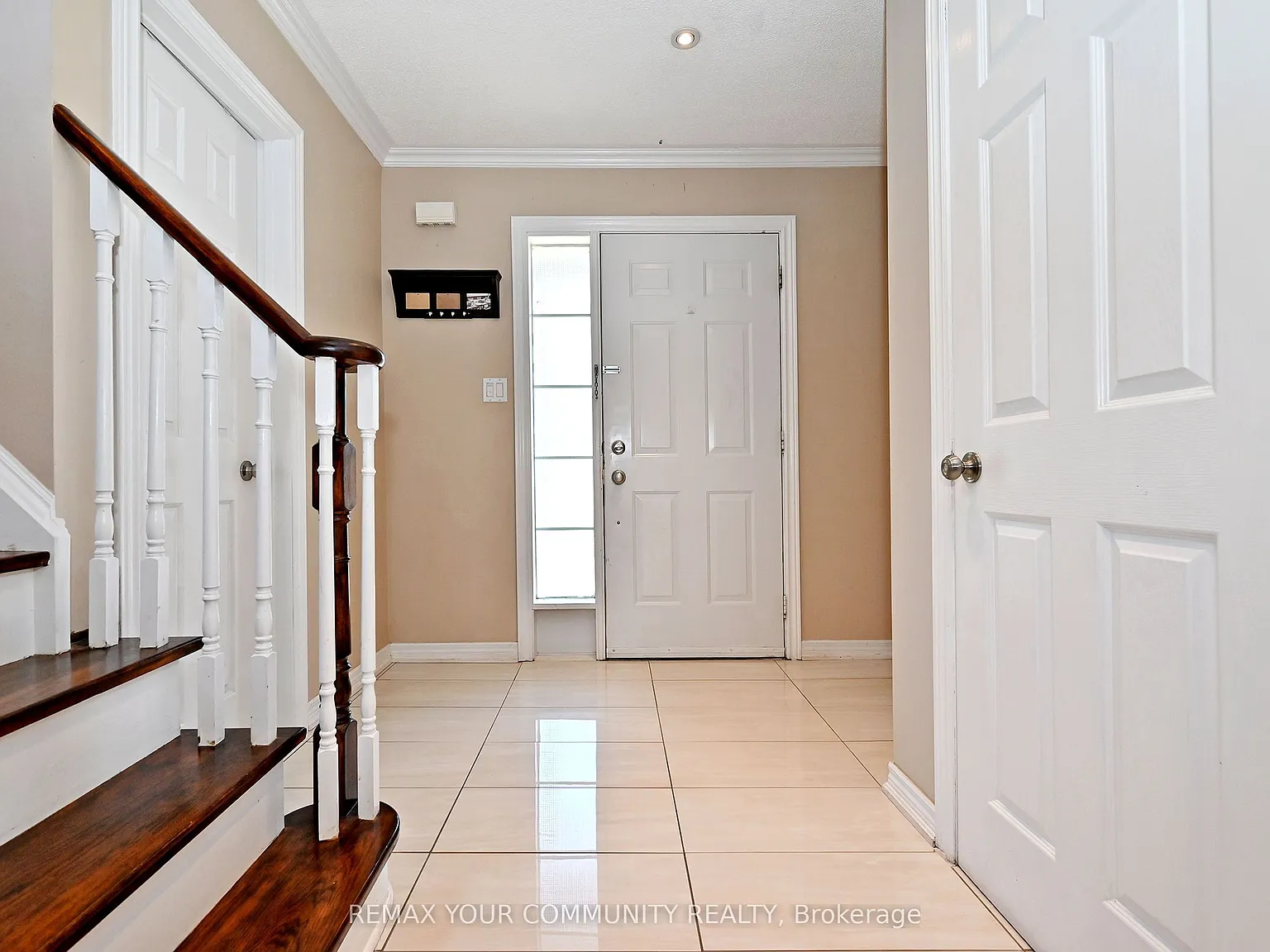 4 bed, $3,600 — Photo 3