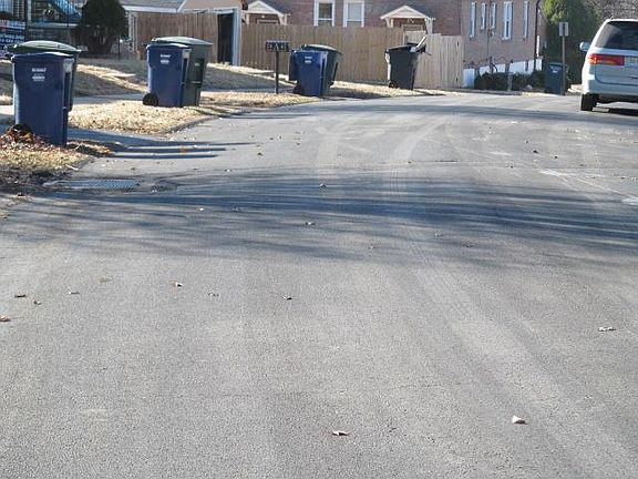 5th image of 7918 Pembroke Dr
