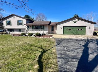 5670 Eleven Mile Rd, Freeland, MI 48623