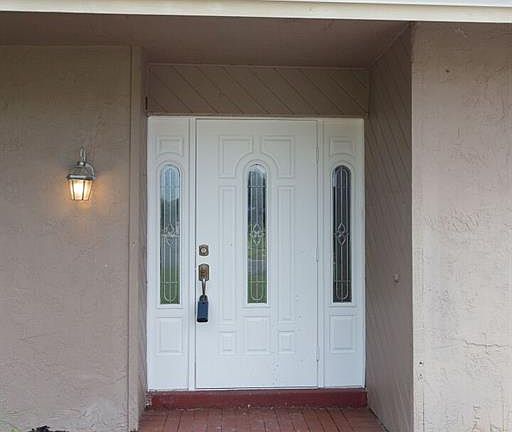 2nd image of 1411 N Larkwood Sq