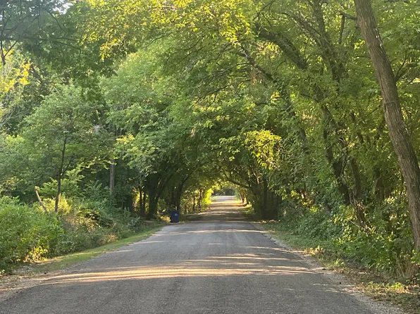 642 Smith Oak Rd, Sherman, TX 75090