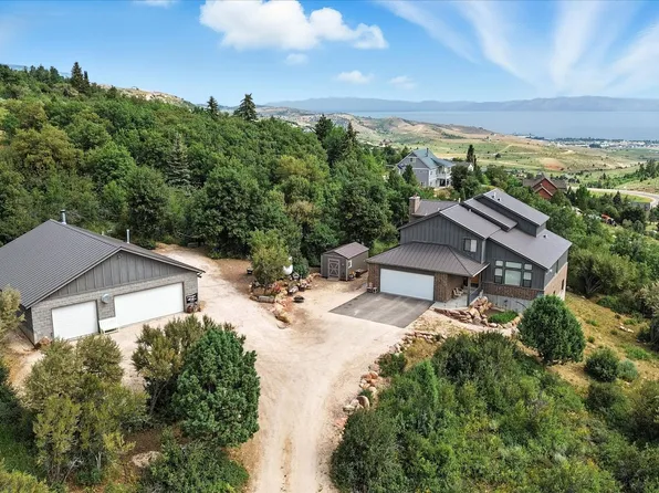 1510 S Mahogany Dr, Garden City, UT 84028