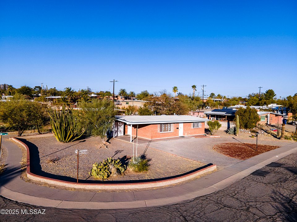 1st image of 601 N Avenida Feliz
