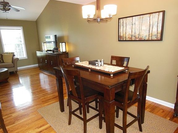 4th image of 5084 S Oak Cir