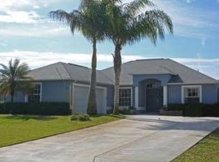 955 17th Pl SW, Vero Beach, FL 32962