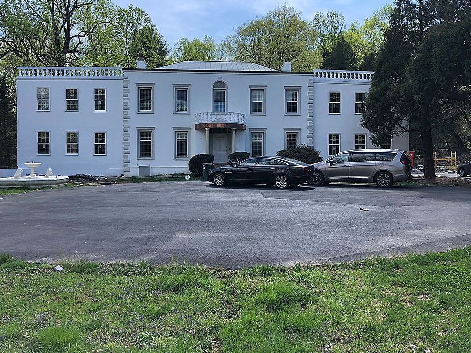 2nd image of 6601 Georgetown Pike