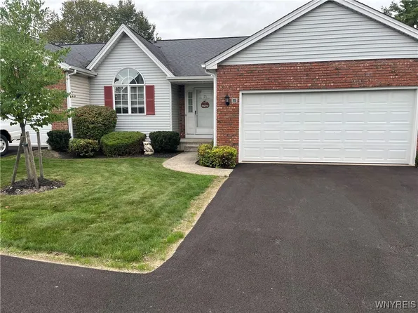 75 Hillcrest Hts, Buffalo, NY 14224