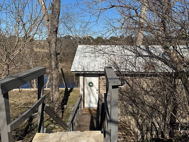 352 County Road 3670 — Photo 12