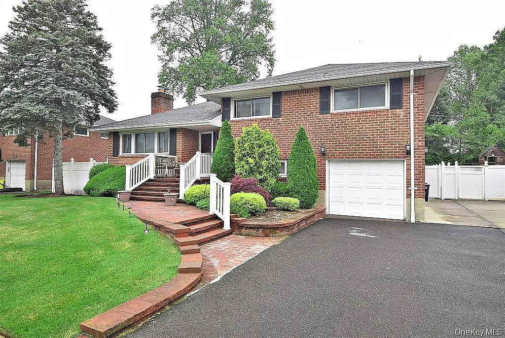3 bed, 1810 sqft, $5,800 — Photo 3