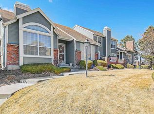 2916 W Long Cir APT B, Littleton, CO 80120