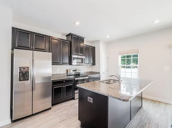 2084 Elm Tree Ct, Charlottesville, VA 22911