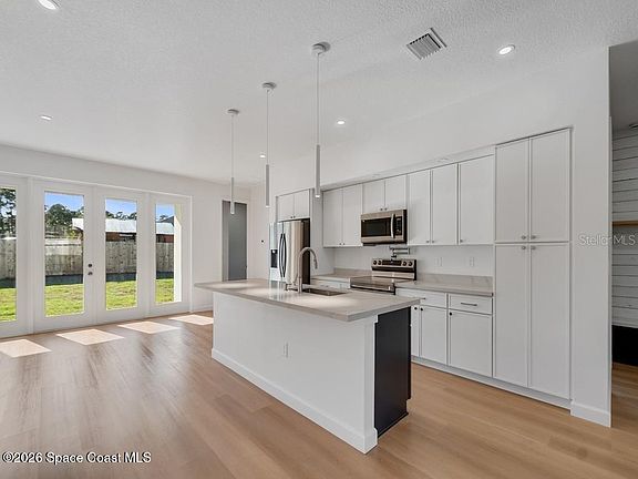 5th image of 2618 De Groodt Rd SW