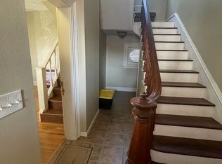 715 Henry St APT B, Alton, IL 62002