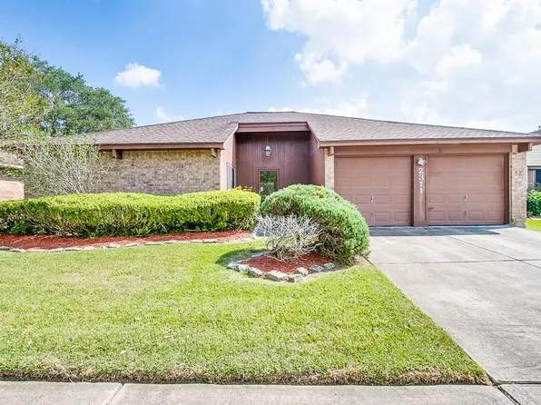 2311 Leading Edge Dr, Friendswood, TX 77546