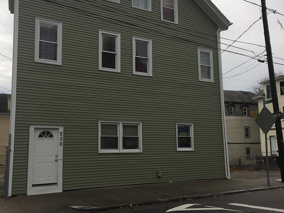 2nd image of 230 Amherst St