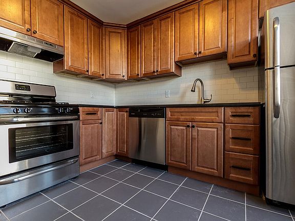 2nd image of 118 Clarke Ave #1