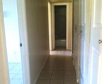 4th image of 525 W 9th Pl APT B