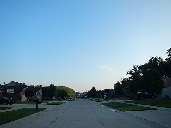 5th image of 32781 Kathleen Dr