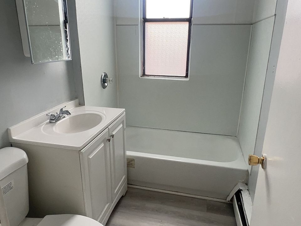 1st image of 42-44 Redding St #4