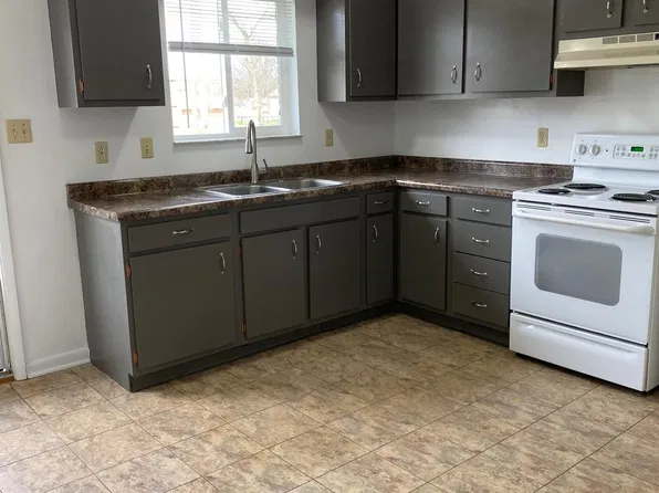 74 Gloria Ave, New Lebanon, OH 45345