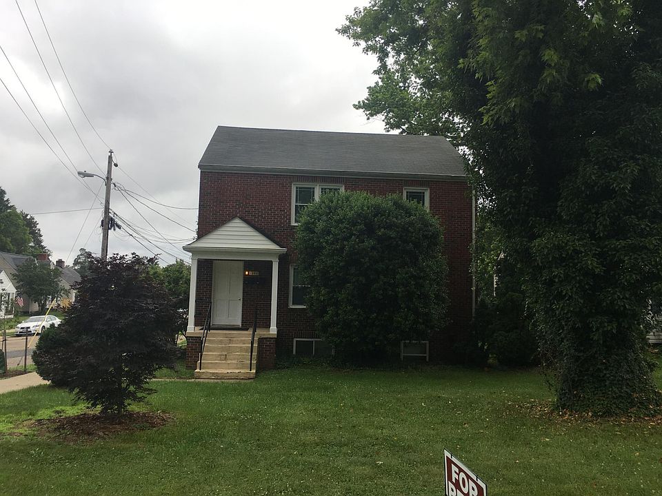 1st image of 1300 William St