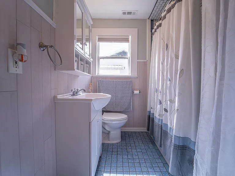 1314 S Ellis Ave #1 — Photo 2