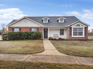 10234 E 98th St N, Owasso, OK 74055