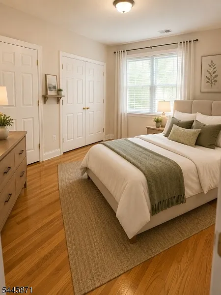 2 bed, 1.0 bath, 1100 sqft, $2,500 — Photo 4