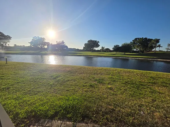 9923 S Hollybrook Lake Dr APT 103, Pembroke Pines, FL 33025