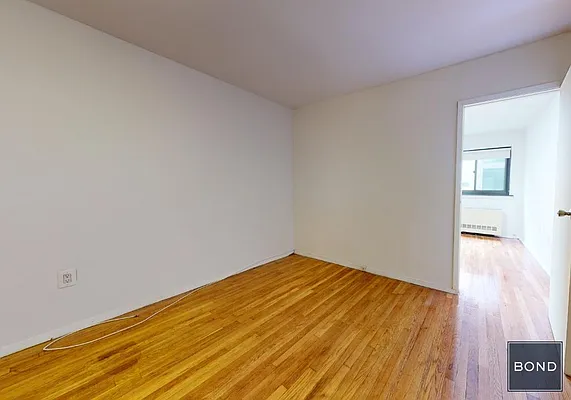 Rented by Bond New York | media 8