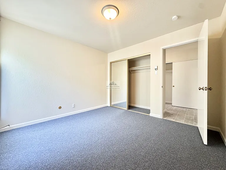 900 Rivera St #6 — Photo 17