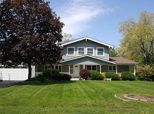 560 E Lane Dr, Villa Park, IL