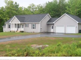 30 Richard Rd, Sidney, ME 04330