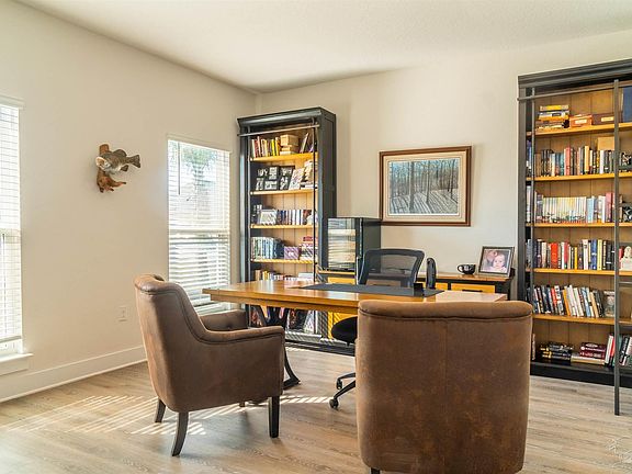 5th image of 6242 Jenks Dr