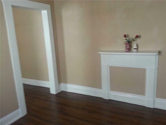 4th image of 2725 Peniston St